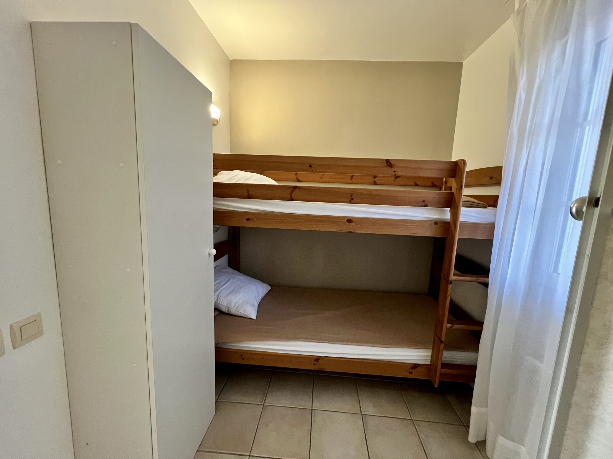 Habitación infantil, apartamento Morea PMR para 4 personas, alquiler en Biarritz