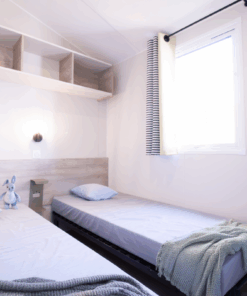 Oyam kanpineko Baigura 4 etxe mugikorrean logela bakarra