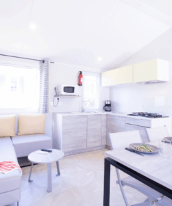 Baigura 4 Etxe Mugikorren Erakusketa Oyam Kanpinean