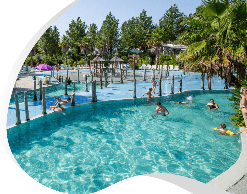 piscine chauffée au camping oyam