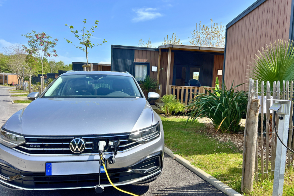 4-Star Campsite with Spa and Free Electric Charging: Camping Oyam in Bidart