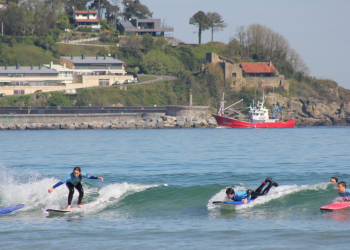 Cours De Surf Groupes Eric Garry à Biarritz
